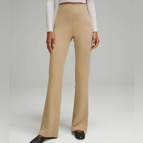 NWT Lululemon Ribbed Softstreme Flared Pant *Regular Filbert Tan - Picture 1 of 9